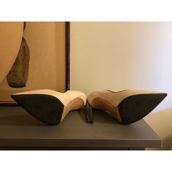 CASADEI Blade Pump in Cream Leather w/Black Patent Trim heels chic 40.5 10.5 - Picture 7 of 9